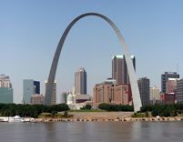 St. Louis Gateway Arch photo courtesy Wikimedia Commons